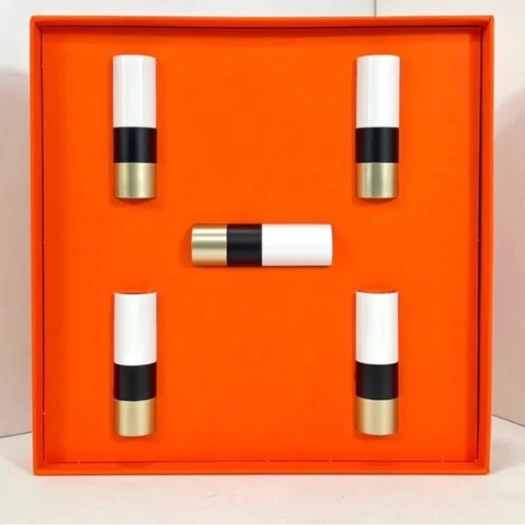 Hermes Lipstick Set - Shades of Pink and Red - Picture 3 of 4